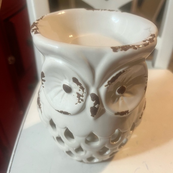 Porcelain White Owl Tea Light Wax Warmer - Picture 2 of 5